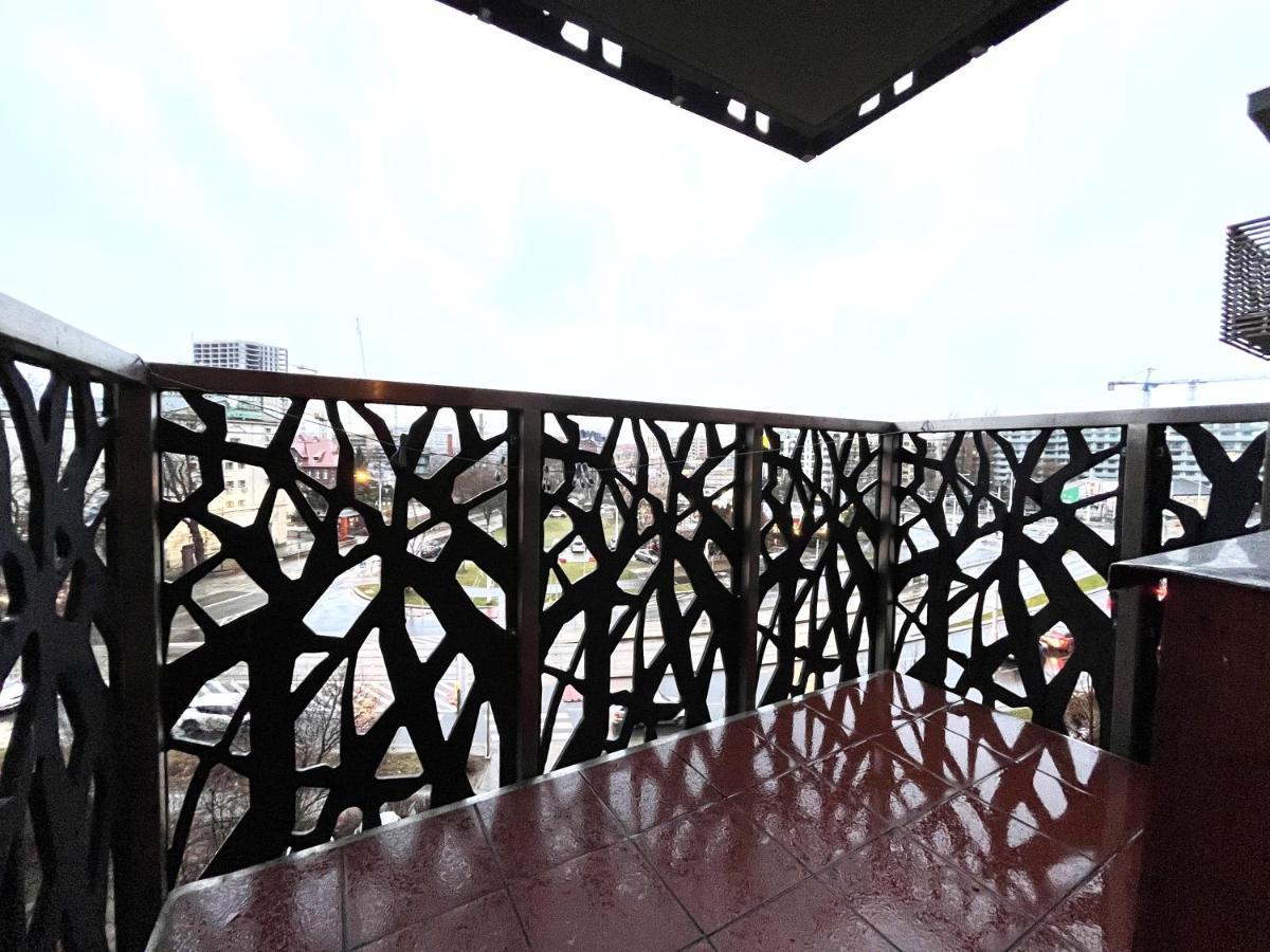 Jagielly Apartment ~ Self Check-In 24H ~ Parking & Lift Wroclaw Bagian luar foto