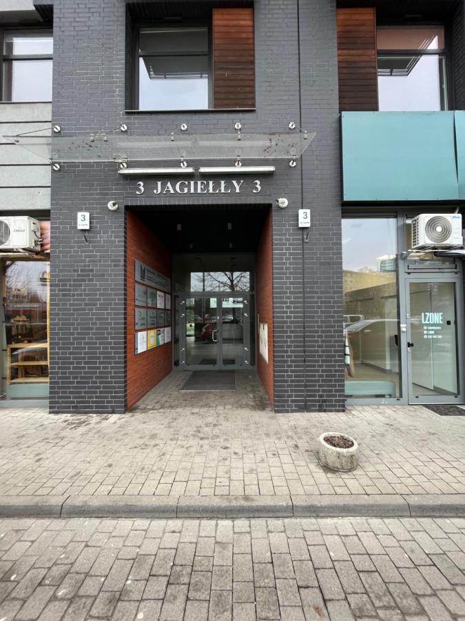 Jagielly Apartment ~ Self Check-In 24H ~ Parking & Lift Wroclaw Bagian luar foto