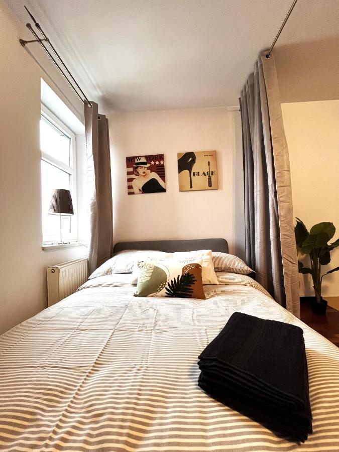 Jagielly Apartment ~ Self Check-In 24H ~ Parking & Lift Wroclaw Bagian luar foto