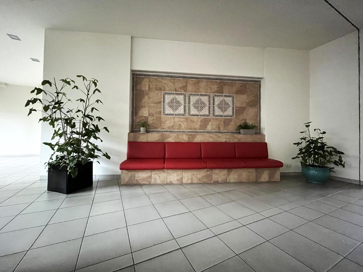 Jagielly Apartment ~ Self Check-In 24H ~ Parking & Lift Wroclaw Bagian luar foto
